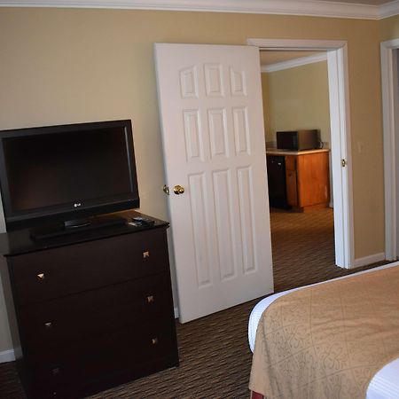 Best Western Colonial Inn Selma Экстерьер фото