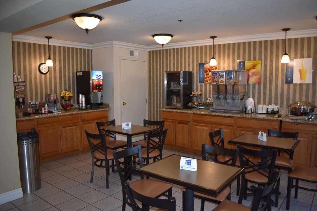 Best Western Colonial Inn Selma Экстерьер фото