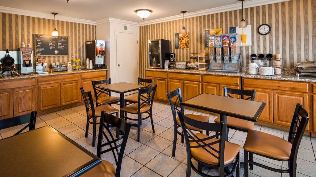 Best Western Colonial Inn Selma Экстерьер фото