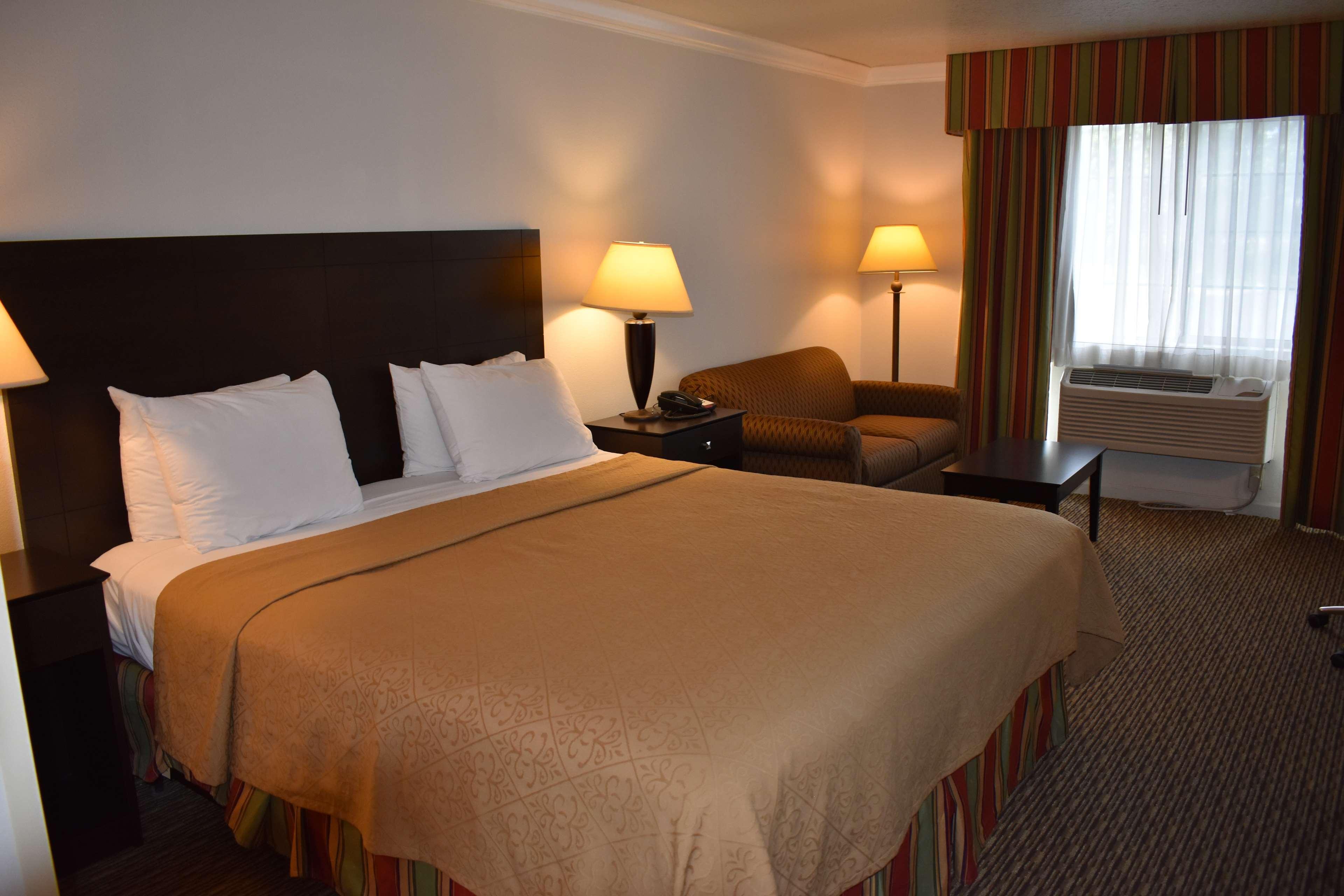 Best Western Colonial Inn Selma Экстерьер фото