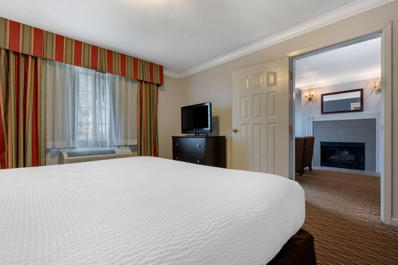 Best Western Colonial Inn Selma Экстерьер фото